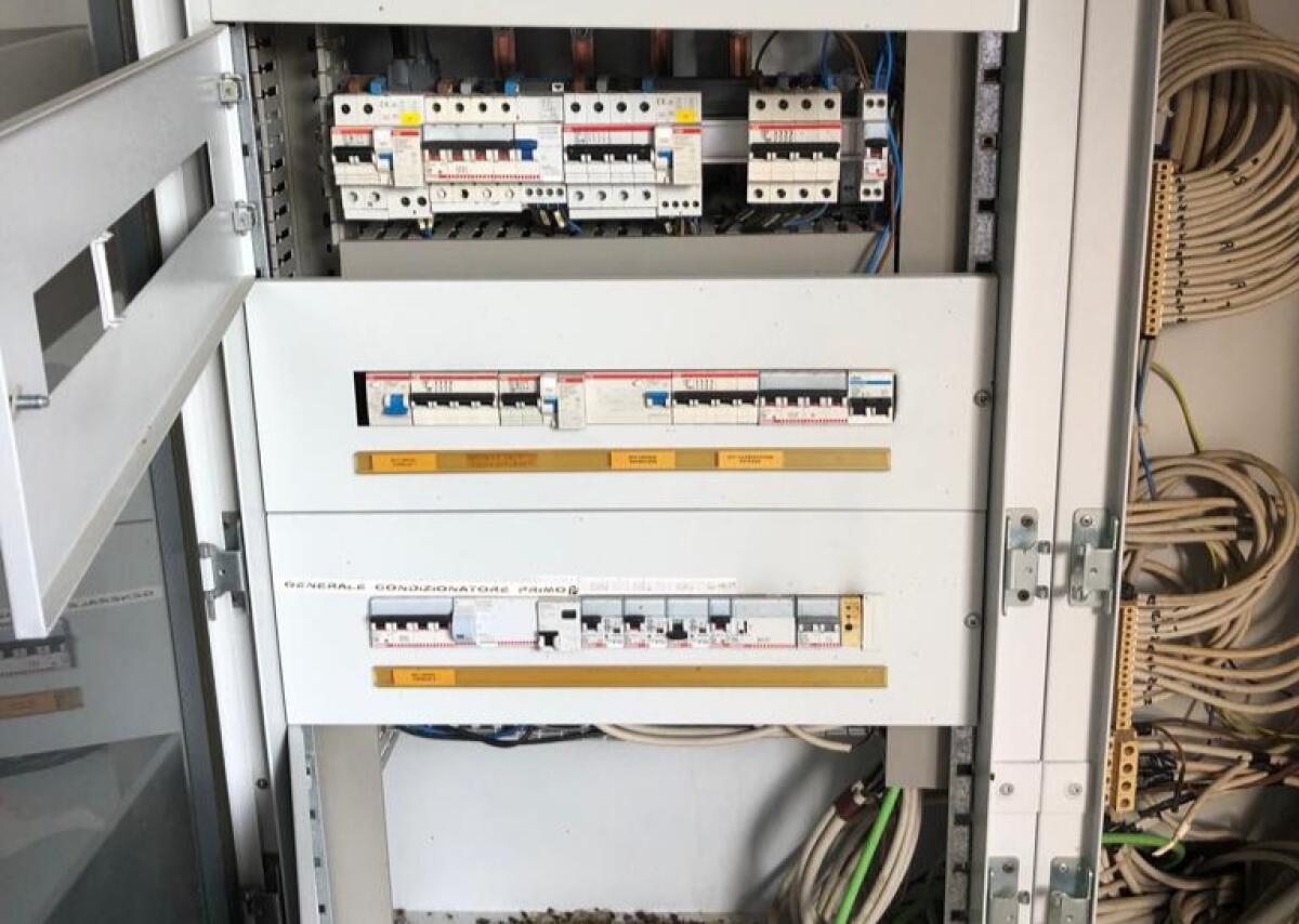 Blackout nella struttura comunale di via Marsala, interventi per il ripristino - 