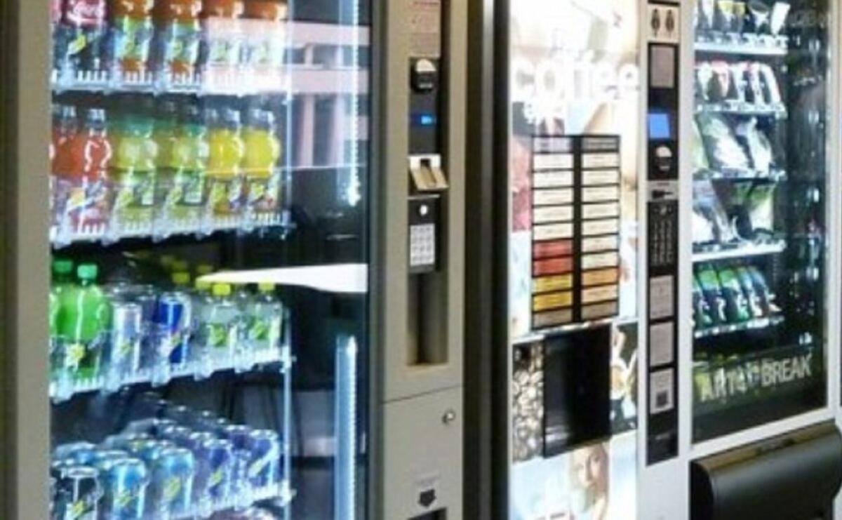 Distributori in ospedale, denunciata sottrazione somme: titolare azienda a giudizio - 