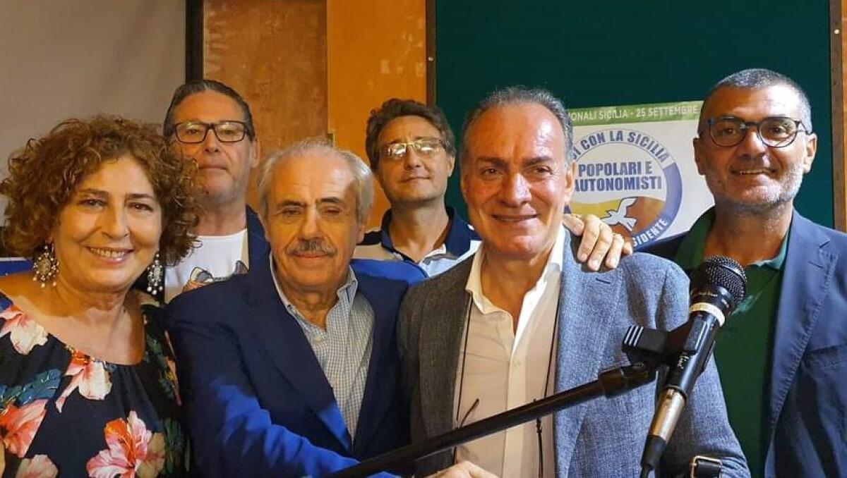 "Popolari autonomisti", presentati i candidati: civici puntano su Caci - Caci, Lombardo e gli esponenti civici