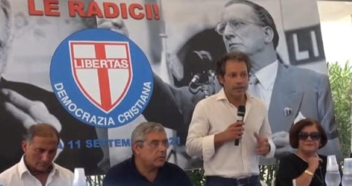 Pro-Greco ai ferri corti, Nuova Dc: "Faraci offende, Una Buona Idea non fa politica seria" - Il leader Dc Salvatore Cuffaro insieme al commissario Giuseppe Licata e al dirigente Natino Giannone