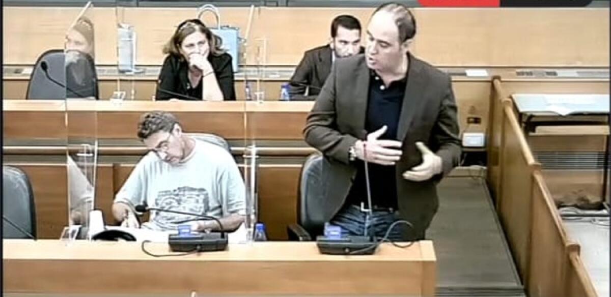 Rifiuti, in aula cade numero legale: Greco, "servizio proseguirà" - Il consigliere Sincero in aula