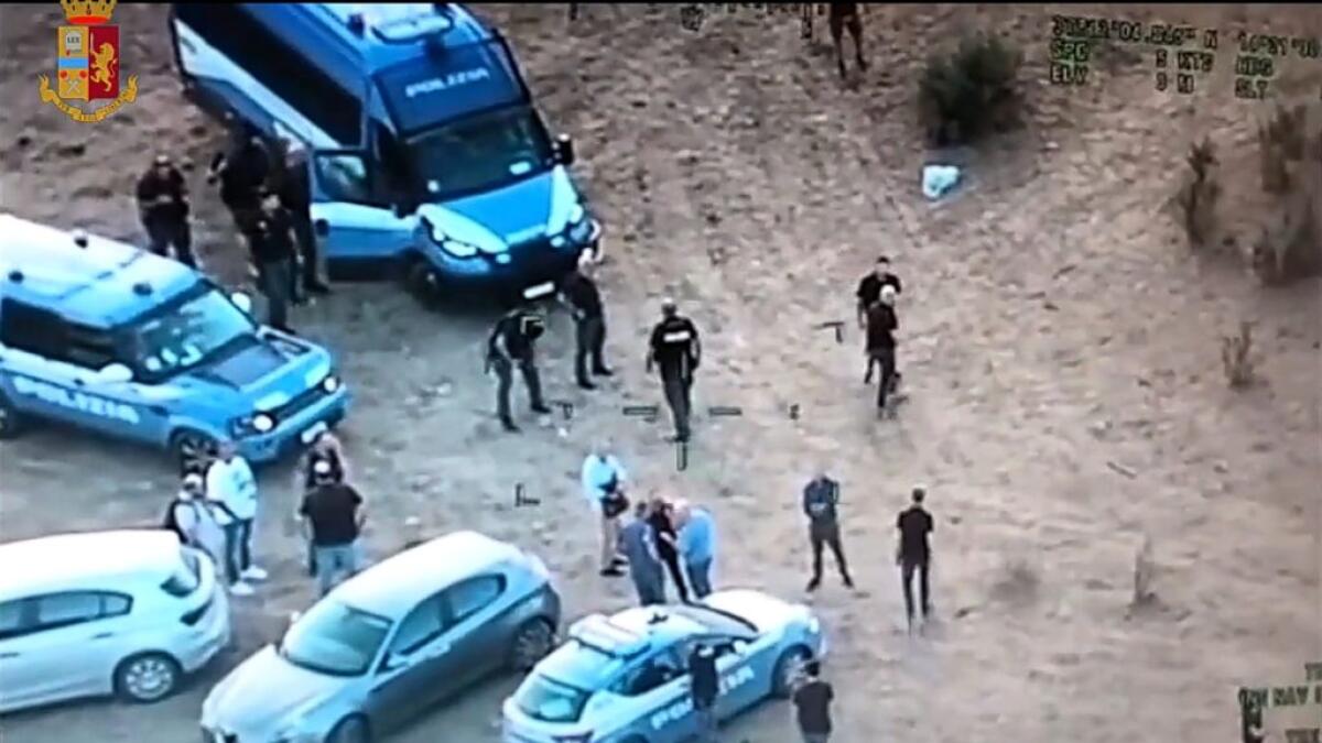 Bloccato rave nelle campagne di Mazzarino, giovani arrivati anche dalla Liguria e dal Piemonte - 