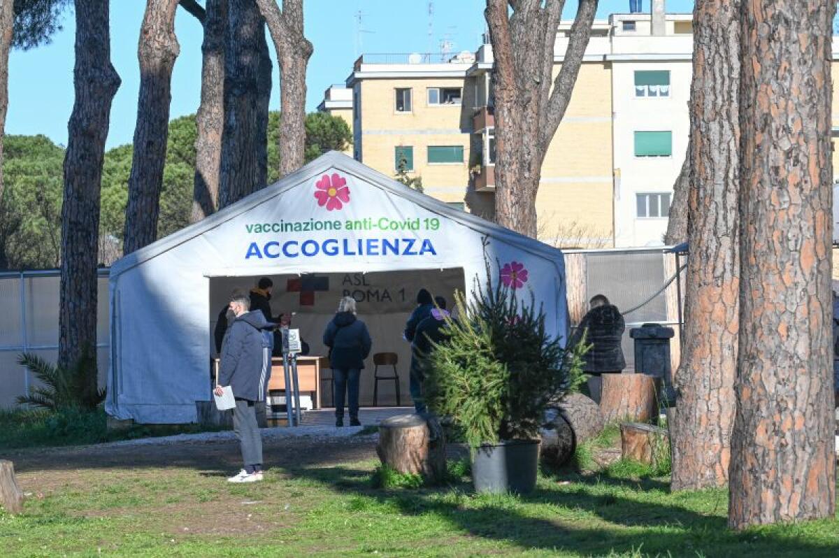 Sale l’incidenza dei casi Covid, Rt stabile - 