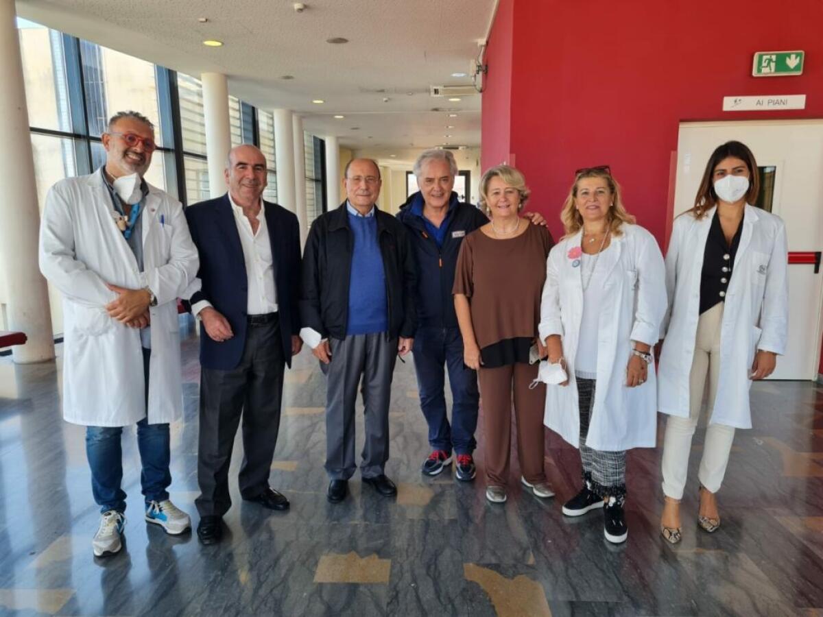 Schifani visita in ospedale bambina che ha rischiato di morire in mare - 