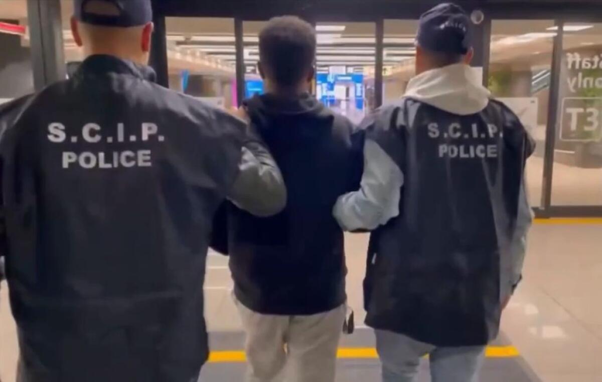 Tratta di esseri umani, catturato latitante eritreo ed estradato in Italia - 