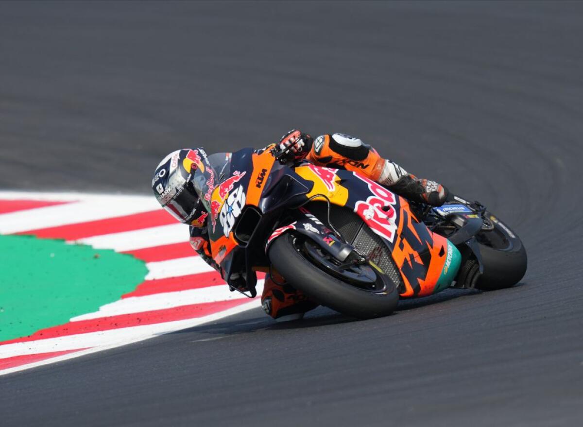 MotoGp, Oliveira vince in Thailandia e Bagnaia è a -2 da Quartararo - 