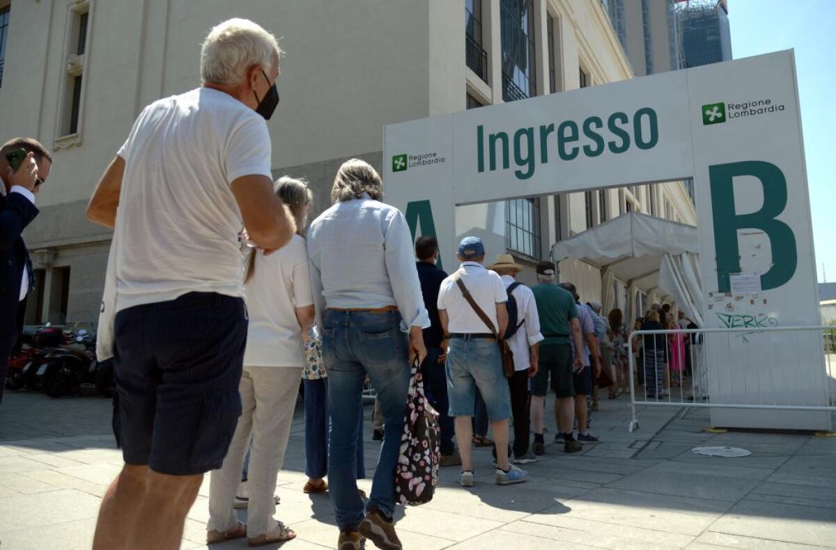 Covid, in Italia altri 34.444 casi e 41 decessi - 