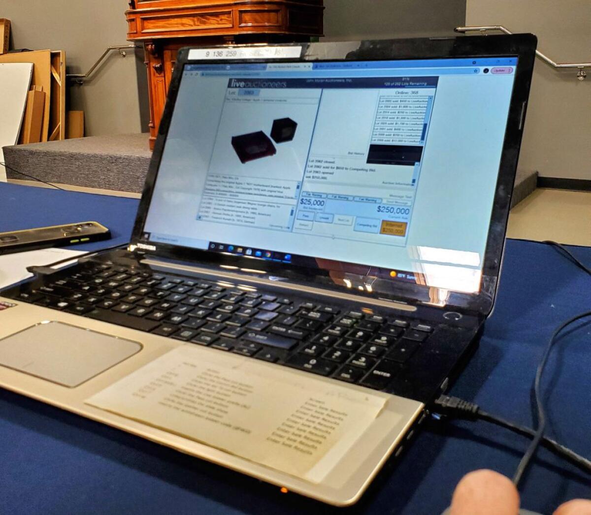 Rubavano dati sensibili attraverso un malware, un arresto in Olanda - 