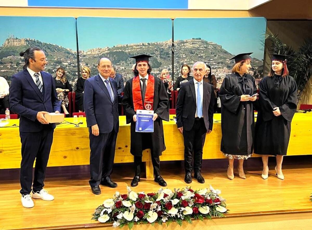 Schifani “La sanità ha una funzione pubblica da tutelare” - 