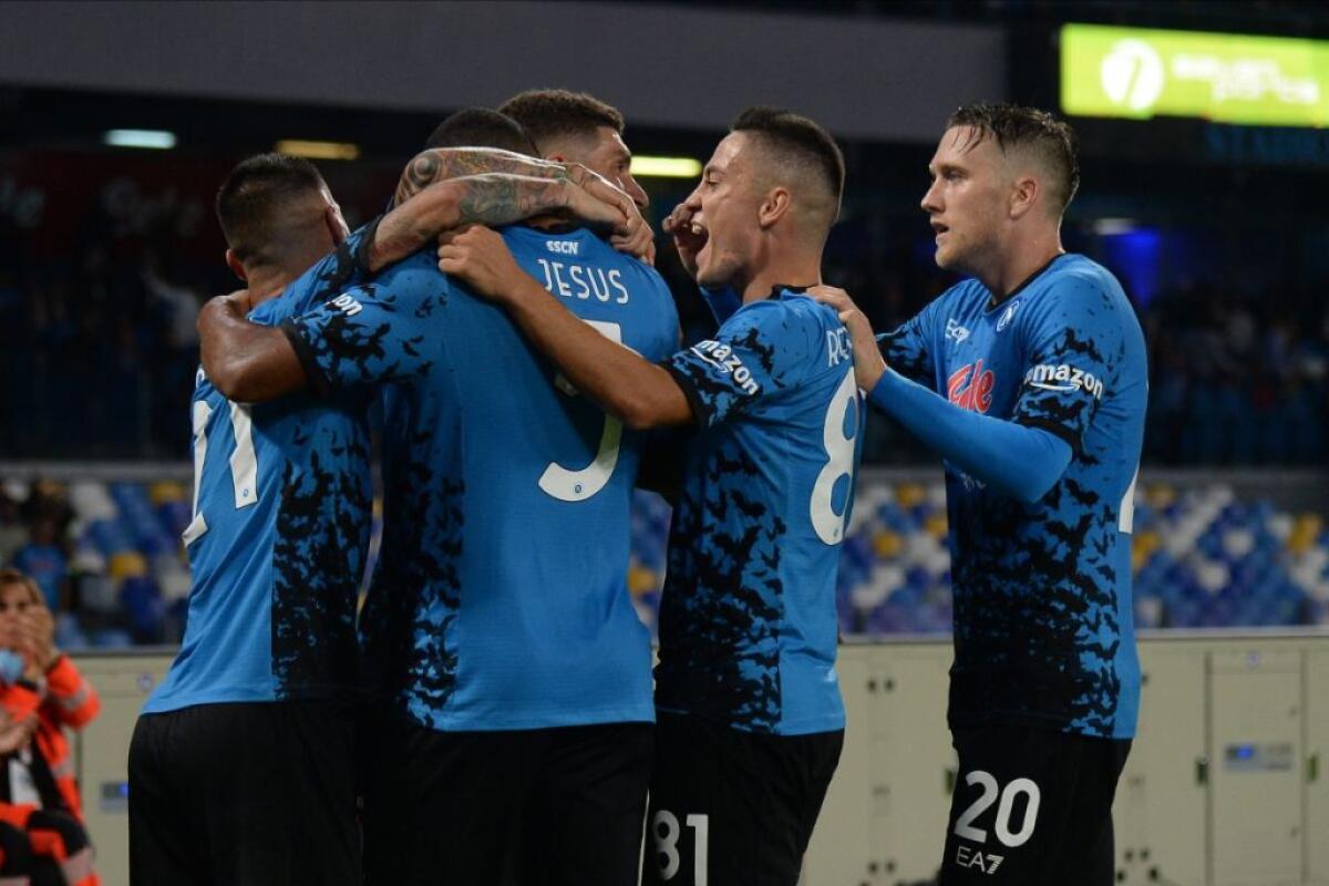 Il Napoli continua a vincere, battuto 3-2 il Bologna - 