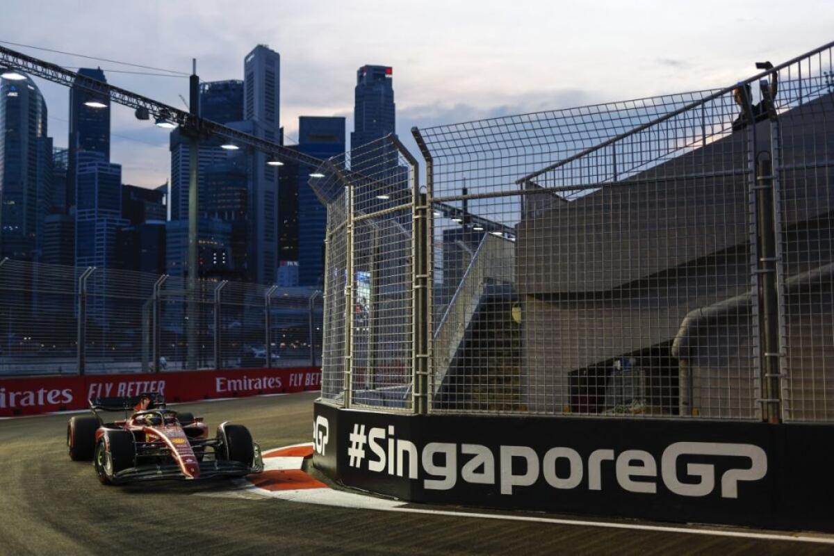 Gp Singapore, pole Leclerc su Perez, Hamilton e Sainz - 