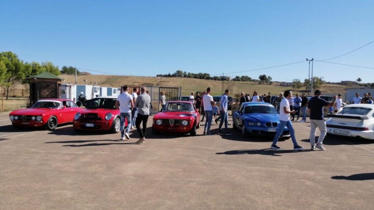 Il kartodromo risorge dopo anni di silenzio e abbandono: auto in pista per ricominciare - Le prime auto nel kartodromo di contrada Zai