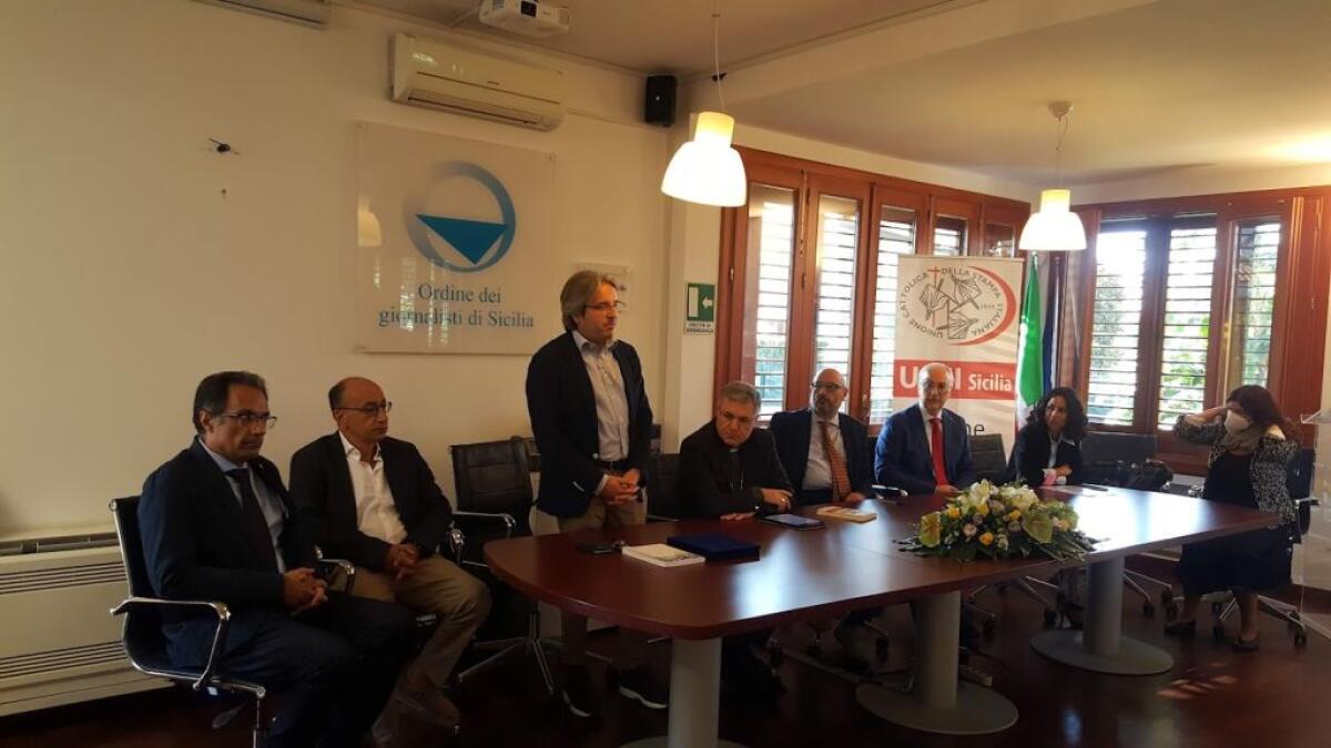 Arcivescoco Palermo Lorefice visita l’Ordine dei Giornalisti -