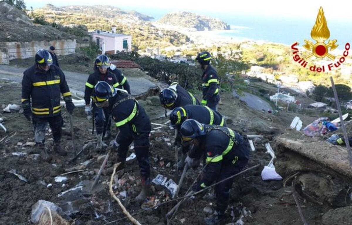Frana a Ischia, trovato il corpo di una terza vittima - 