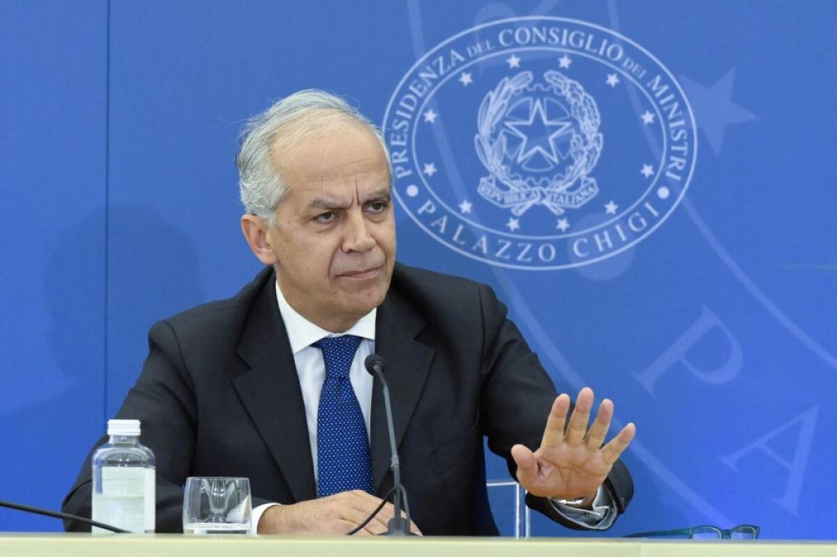 Immigrazione, Piantedosi “Ci faremo carico solo di esigenze umanitarie” - 