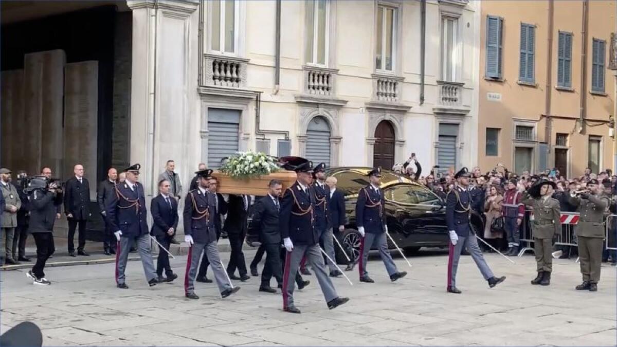 Maroni, a Varese i funerali di Stato per l’ultimo saluto - 