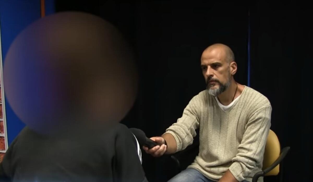 Turni massacranti nascosti con contratti da poche ore: "Nessun diritto, trattati come schiavi" - 