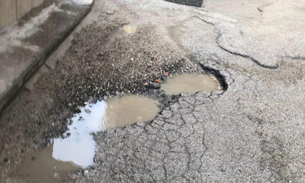 Manutenzioni di strade e scuole, scattano gli interventi con gli accordi quadro - 