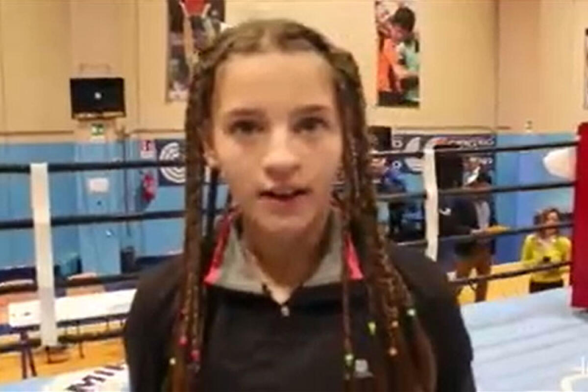 "In pugno solo dal guantone", lo spot contro la violenza sulle donne di Siria Valenti (video) - Nella foto in alto: Siria Fatima Valenti, protagonista dello spot contro la violenza sulle donne e di genere.