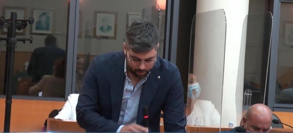 Via Venezia, un semaforo pedonale per la sicurezza: Trainito, "subito colto le richieste" - 