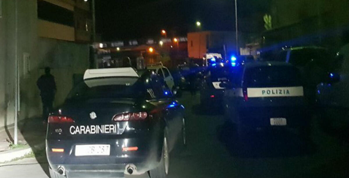 In casa anche la lista di clienti e somme per la droga, disposta una condanna - 