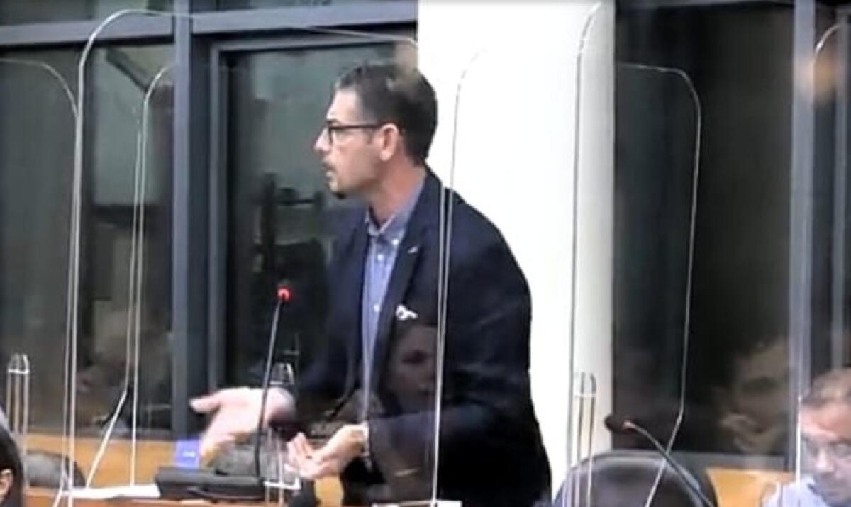 "Mai stato ai servizi sociali a chiedere favori", Di Dio: "FI è scappata, Gnoffo nulla cosmico" - Il consigliere Di Dio in aula