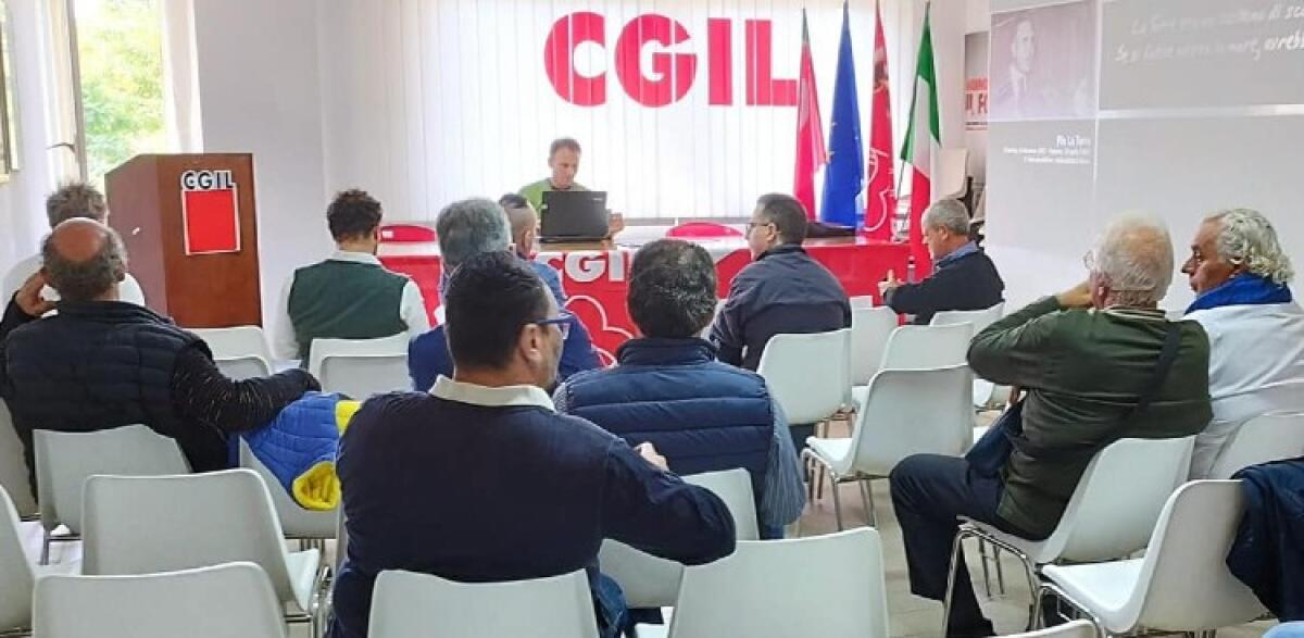 Indotto, Fiom rilancia: "Attingere da bacino storico, quella locale non sia area crisi di serie B" - L'assemblea con i lavoratori del bacino storico