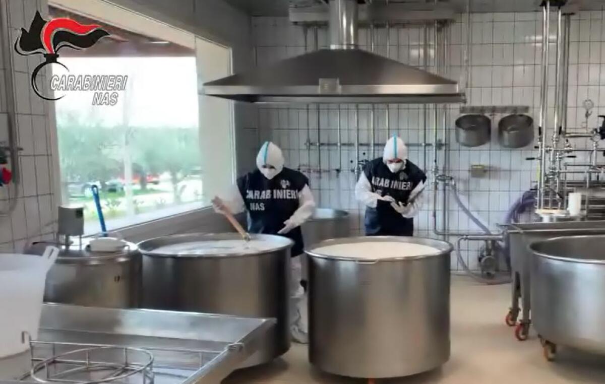 Controlli Nas sulla Listeria, chiuse 23 aziende in tutta Italia - 