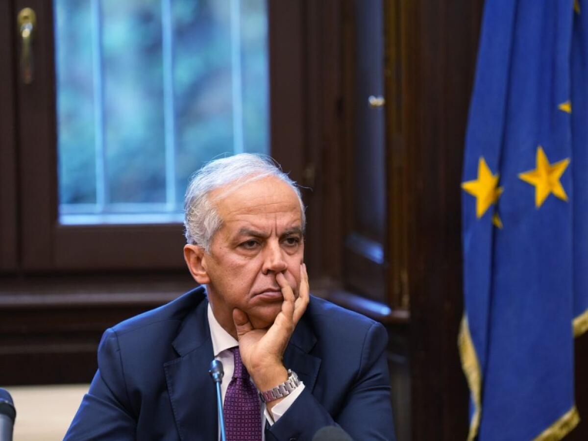 Migranti, Piantedosi “Priorità assoluta la tutela della dignità umana” - 