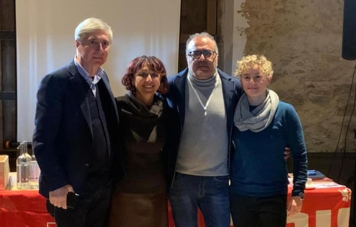 "Caporalato favorito da gruppi criminali", Randazzo: "Lavoratori Consorzio senza stipendi" - Randazzo (al centro nella foto) è stato riconferamto segretario provinciale Flai