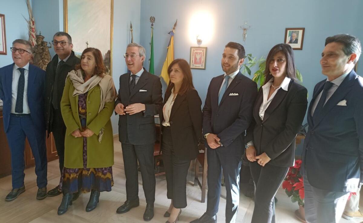 "Non scappiamo dalle responsabilità", Greco: "Civici sono fuggiti dai problemi" - 