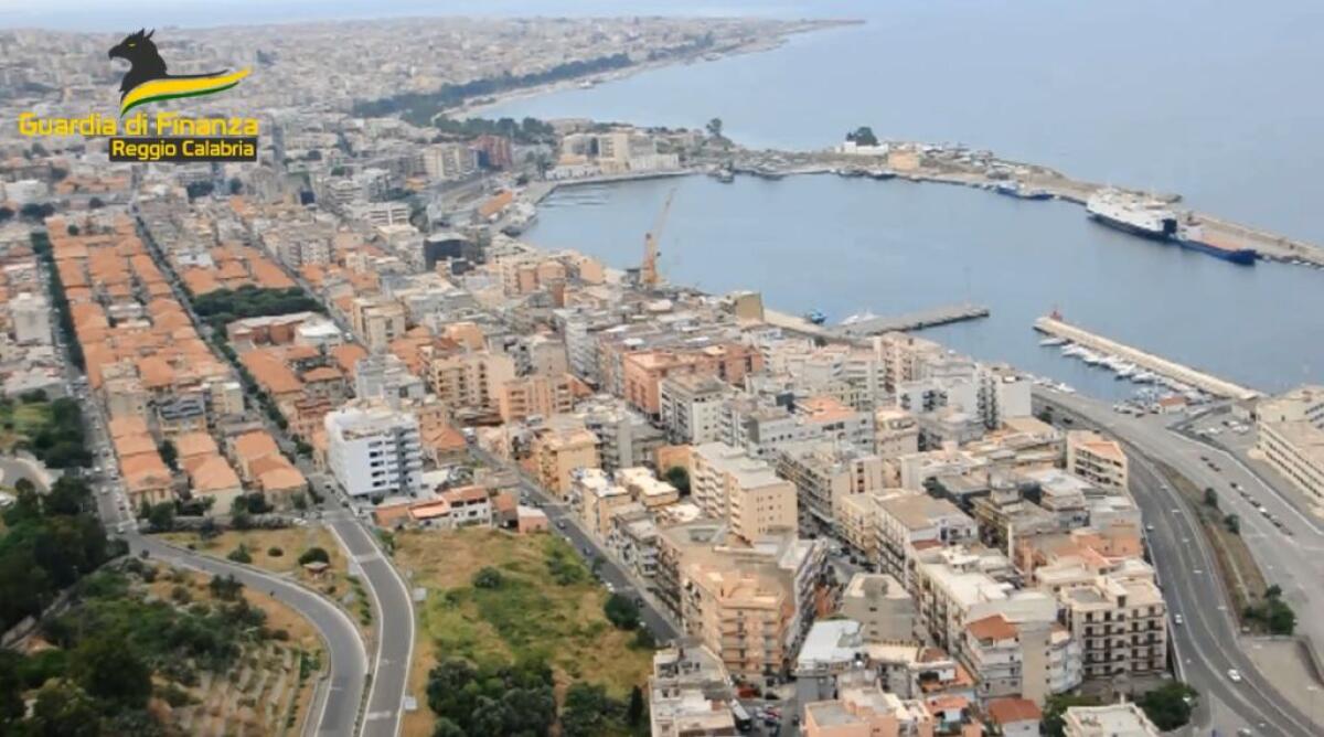 In auto da Reggio Calabria verso la Sicilia con 6 kg cocaina, arrestato - 