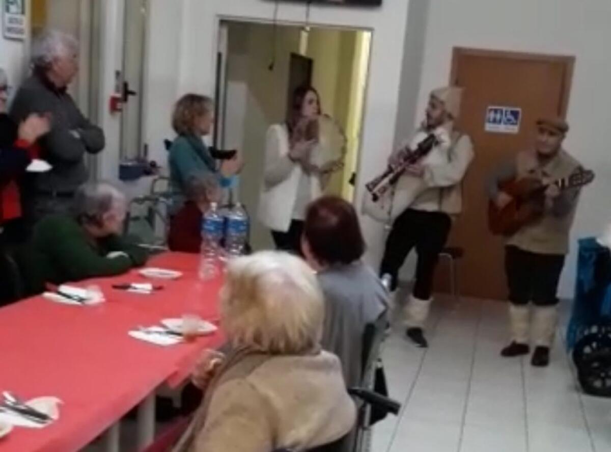 All'Ipab Aldisio i canti della tradizione natalizia, tante iniziative per gli ospiti - 