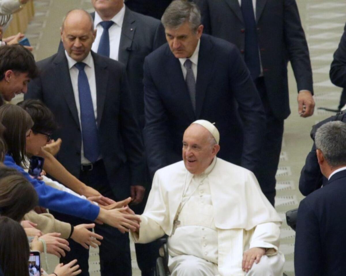 Papa Francesco “Sulla guerra vinca la pace” - 