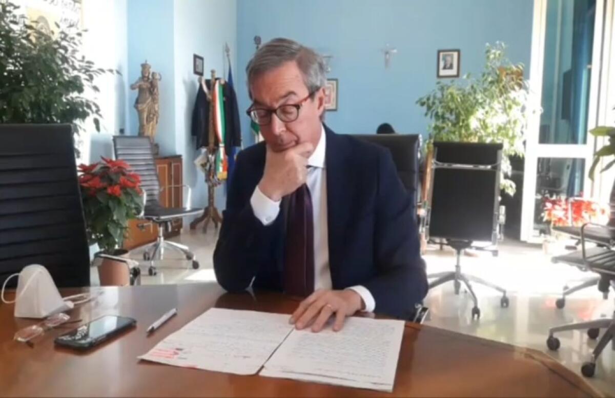 Giunta, nuovo vertice e frenata: alleati vogliono certezze su conti, ombre dissesto da diradare - Il sindaco Lucio Greco