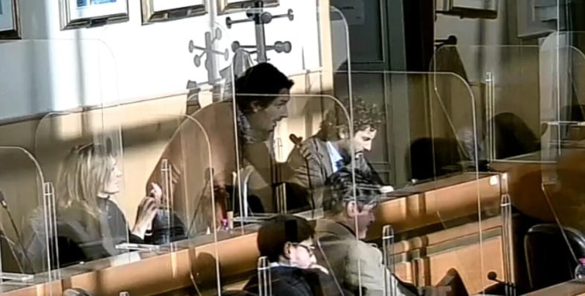 Consiglio e dissesto, nessuna certezza e seduta permanente: "Intervenga dirigente enti locali" - 