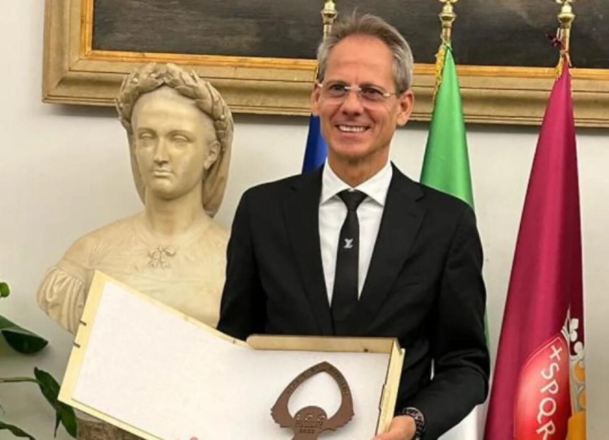 "Tra le cento eccellenze della migliore Italia", in Campidoglio premiata la Roma Costruzioni - L'imprenditore Giuseppe Romano