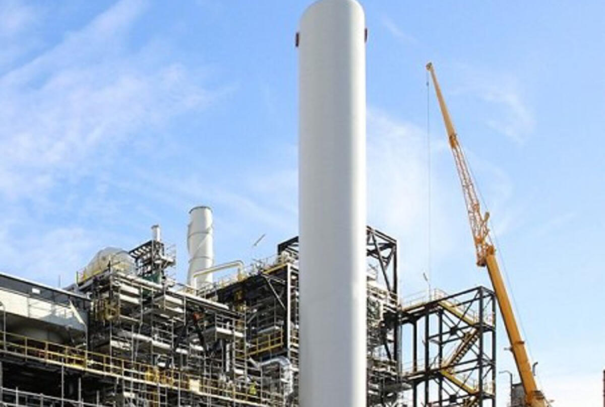 Raffineria, incendio di proporzioni limitate: "In corso accertamenti per verificare le cause" - 