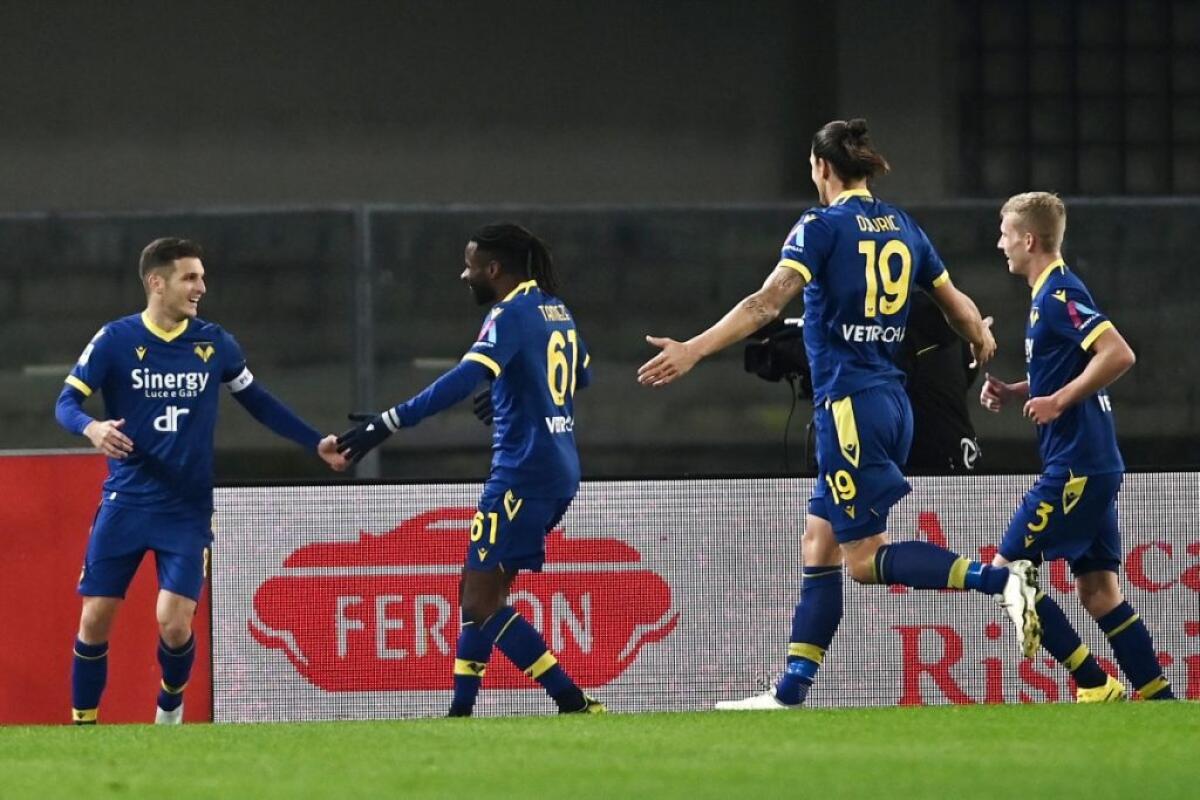 Il Verona torna a vincere, Lazovic stende la Cremonese - 