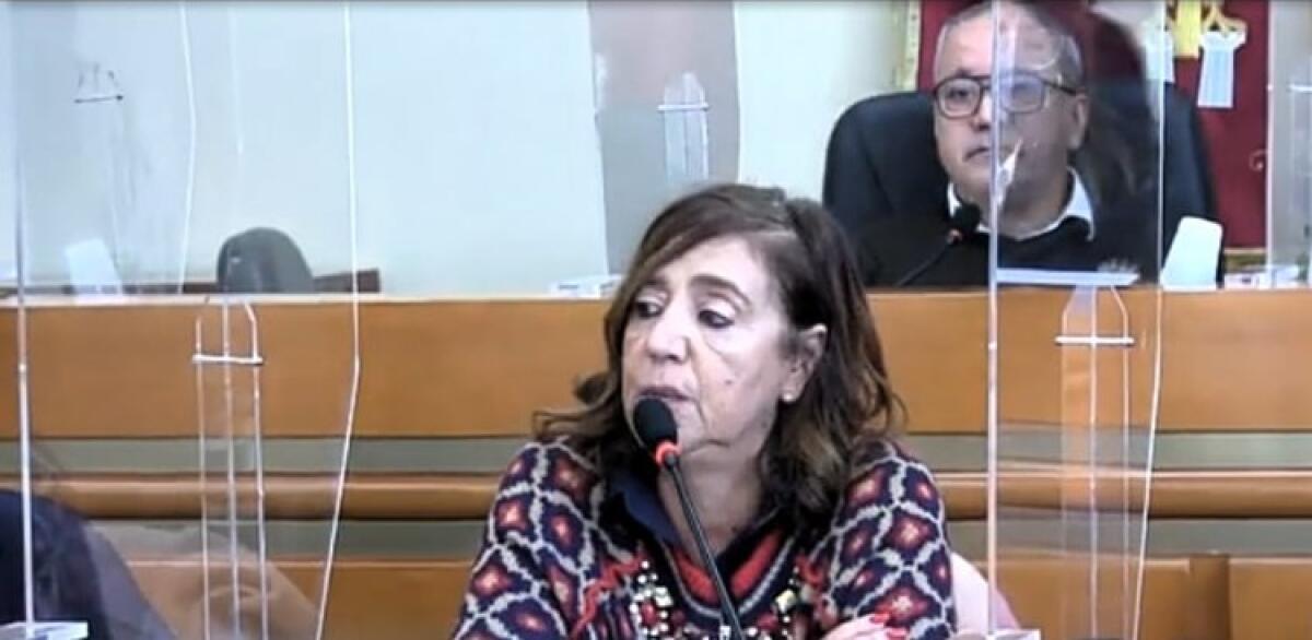 "Non tutti settori hanno chiuso verifica residui", Faraci: "Rendiconto per capire entità deficit" - L'assessore Faraci in aula consiliare