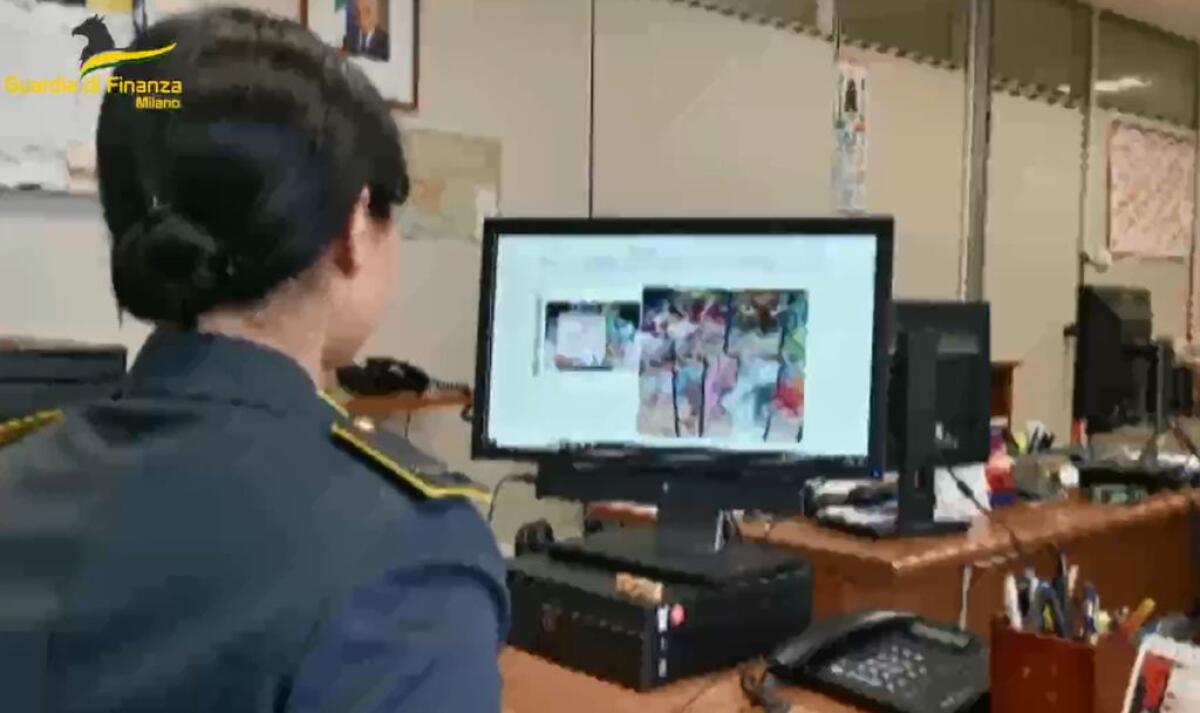 Truffe online su piattaforma di e-commerce, sequestrati 439 mila euro - 