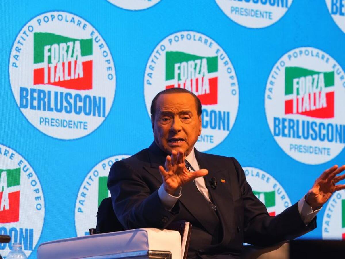 Berlusconi “Liberiamo l’Italia dalla burocrazia, Stato non è ostacolo” - 