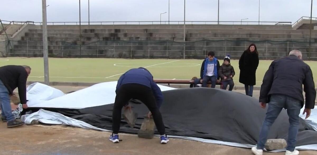 Area sportiva ripristinata da volontari e studenti, Bianca potrà allenarsi in città - 