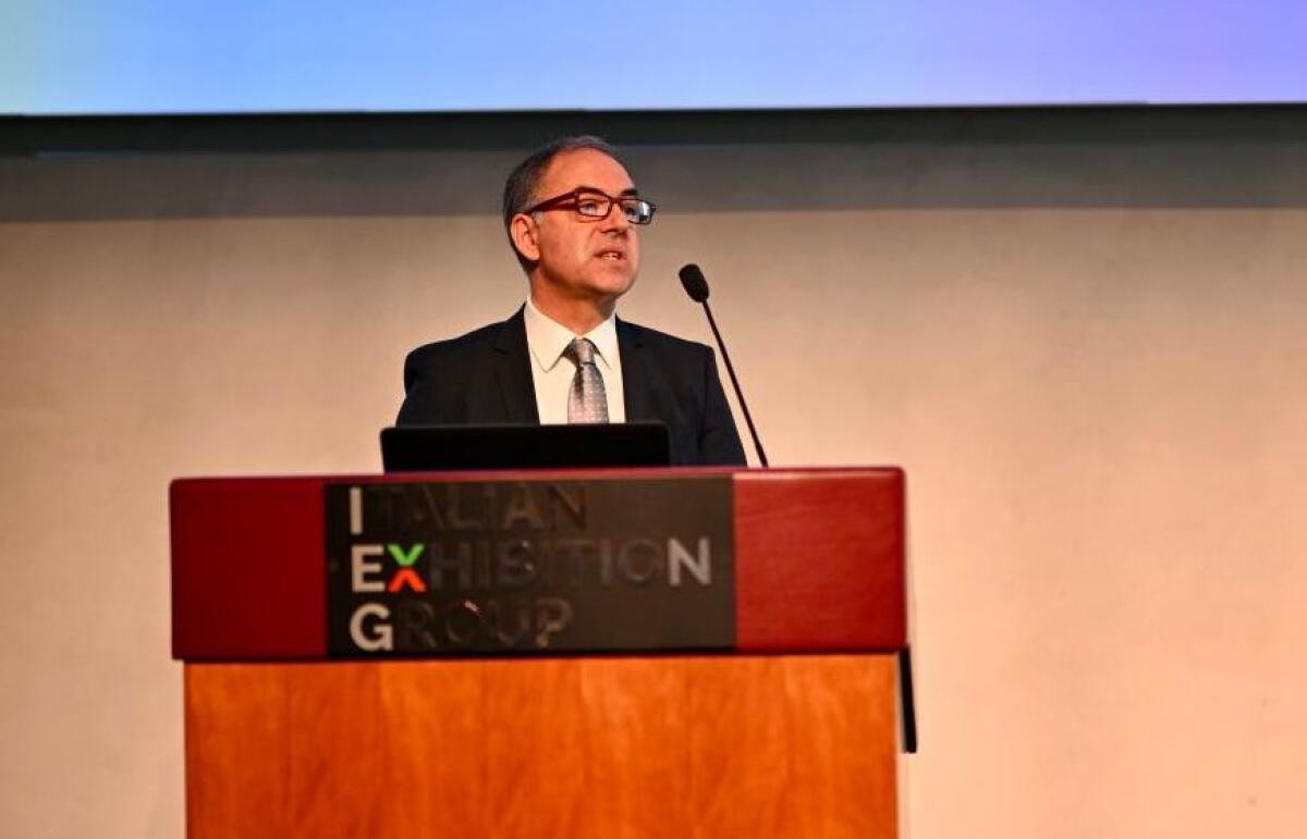 Consumi, bere e mangiare fuori casa è “fondamentale” per gli italiani - 