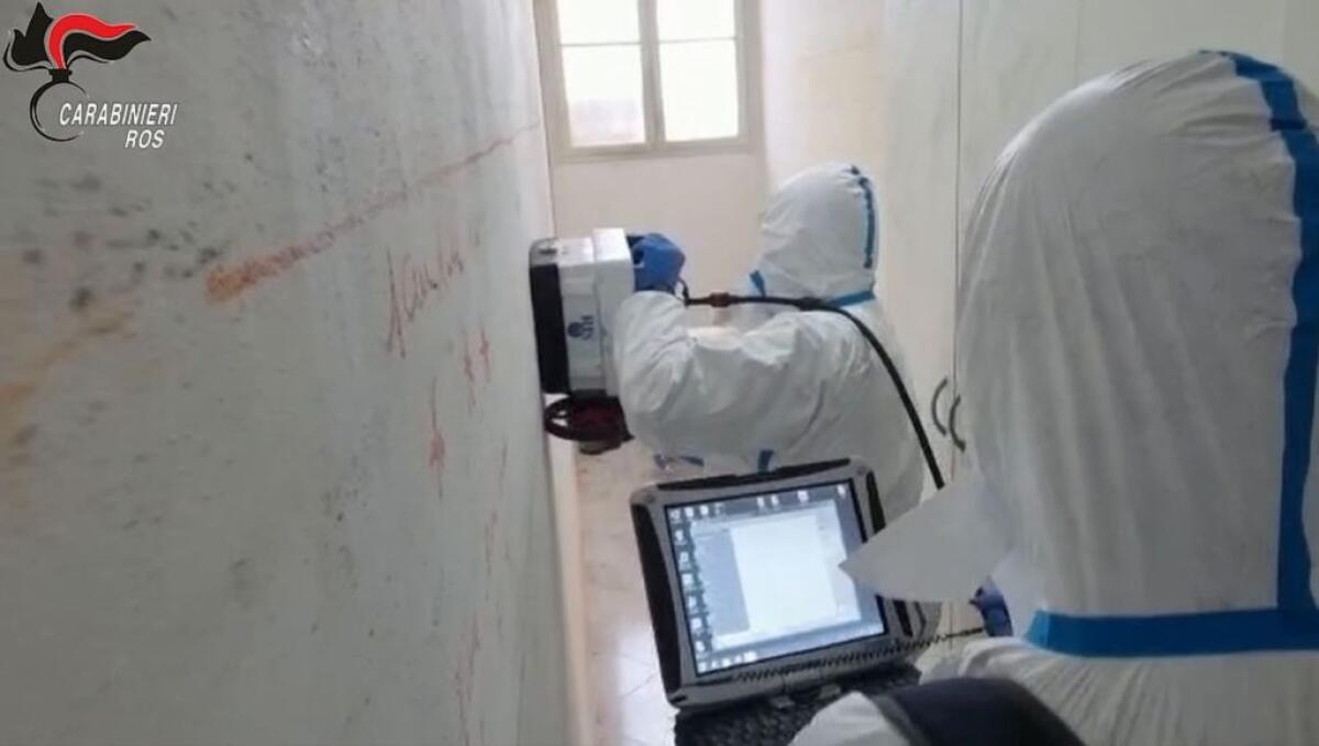 Messina Denaro, carabinieri a caccia di bunker nel covo con sonar e martello pneumatico - 