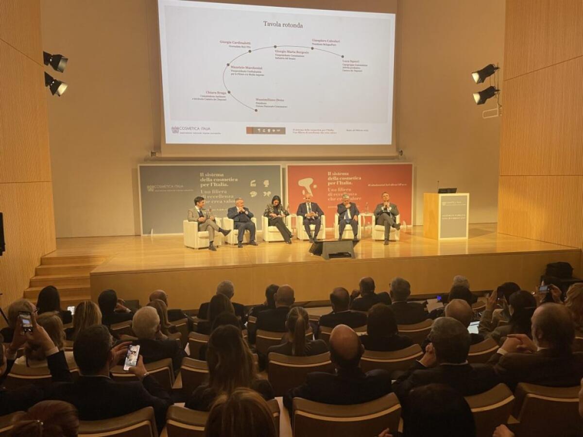 Cresce la cosmetica in Italia, nel 2022 fatturato di 13,2 miliardi - 