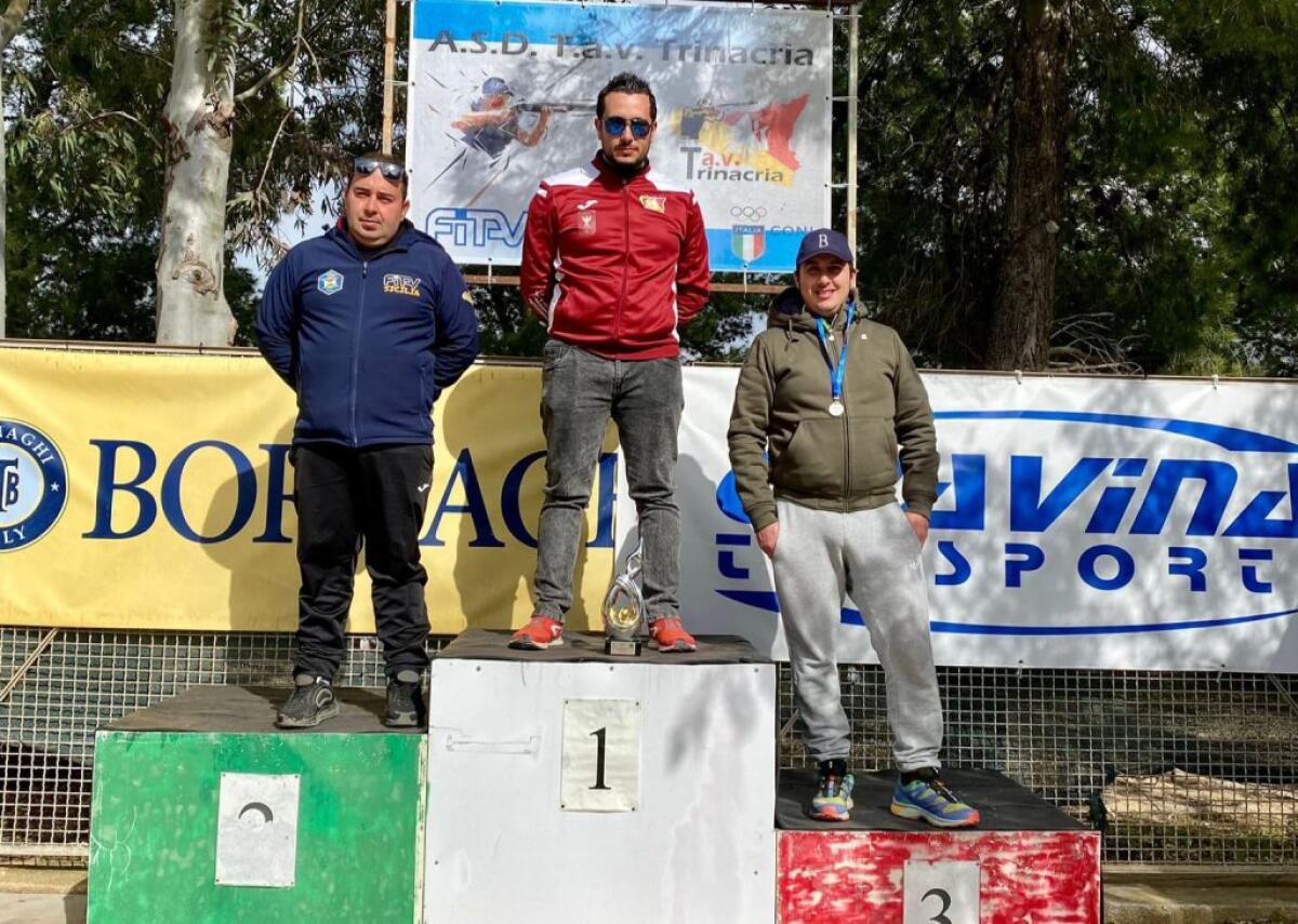 Tiro a volo, Maganuco campione regionale massima categoria: affermazioni per i gelesi - Il podio di ieri