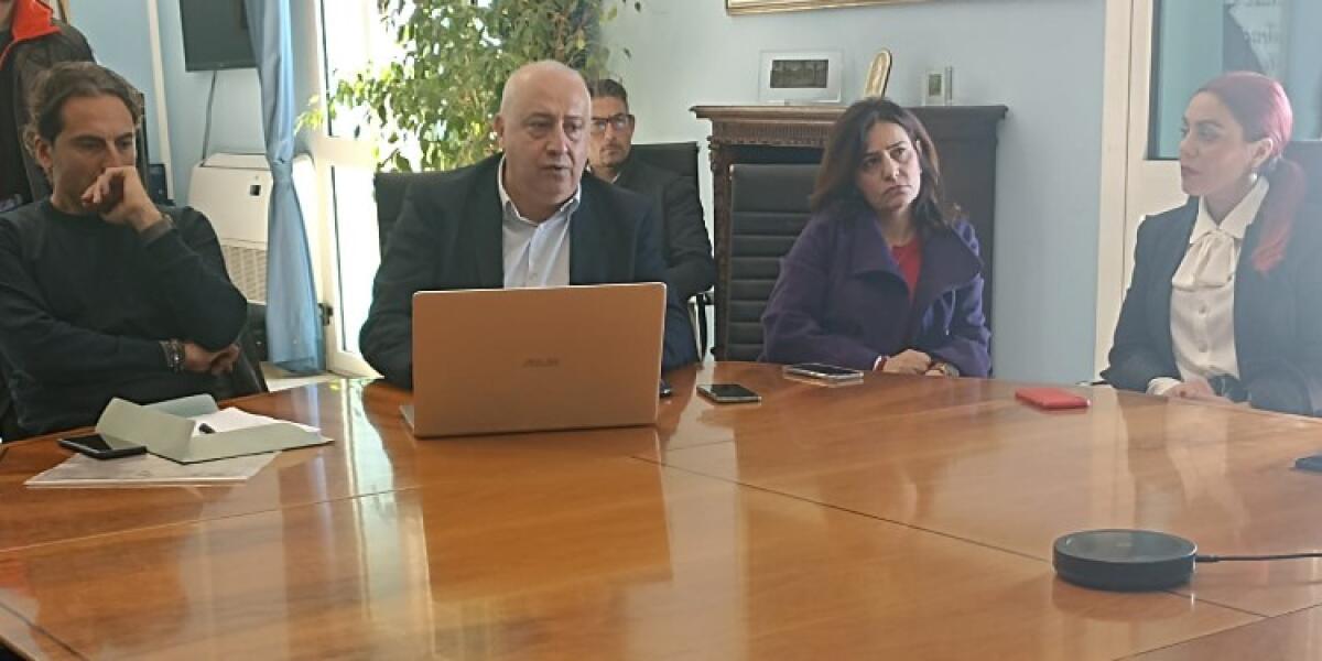 Nuova programmazione, scadenze confermate per i fondi: Regione ha approvato - Collura in un momento della presentazione della nuova programmazione