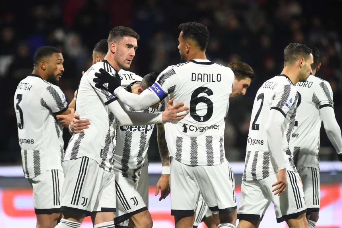 Tris della Juve a Salerno, doppietta di Vlahovic - 