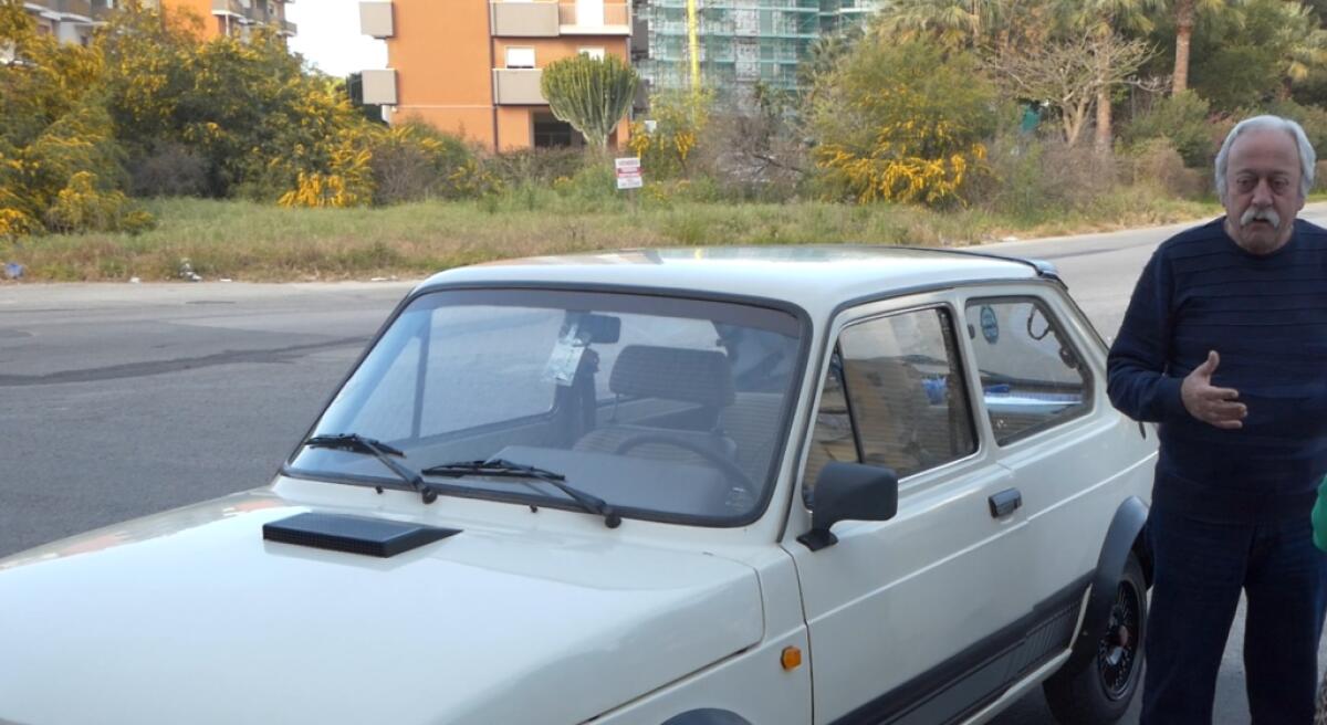 Il sogno di Emanuele: promuovere i tesori di Gela con la sua Fiat 147 - 